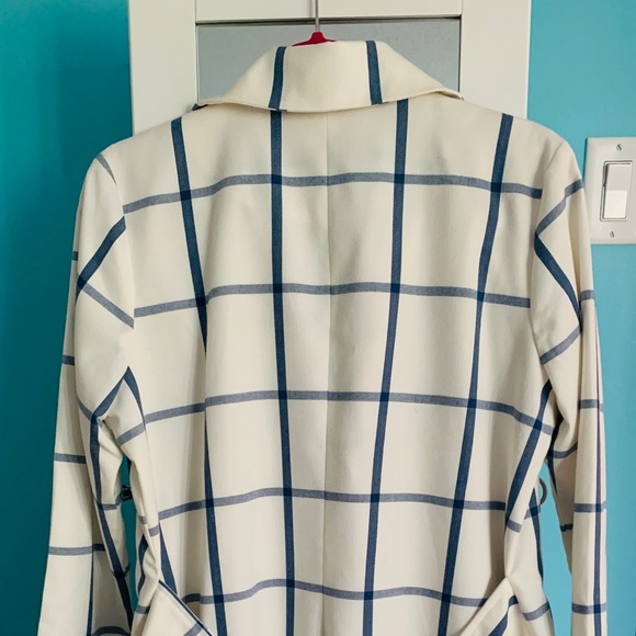 Katherine Barclay suit jacket - Picture 2 of 3